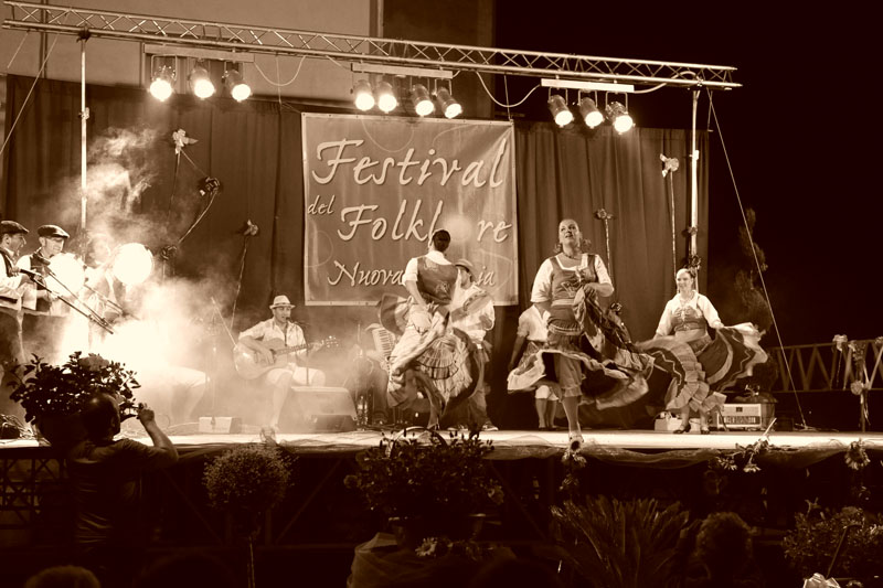 festa del folklore - 16 agosto 2009 - mc008