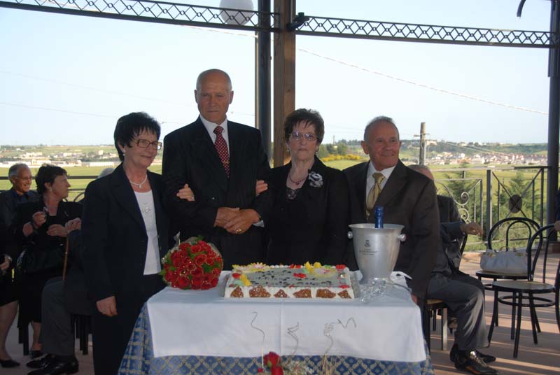 50 di  Giuseppe e Angela - Gravina 25 maggio 2008 foto 000385