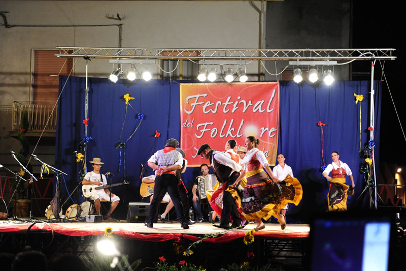 festa del folklore - 16 agosto 2009 - mc017