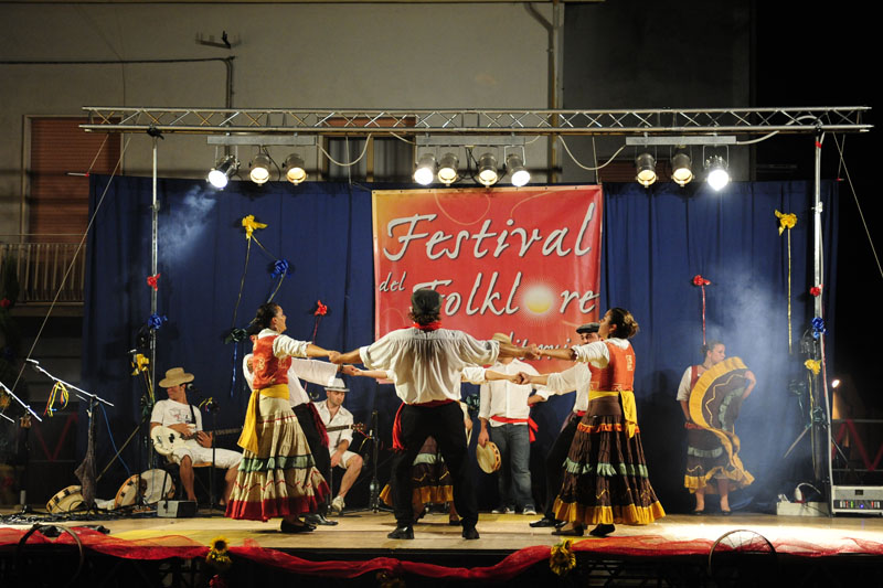 festa del folklore - 16 agosto 2009 - mc036
