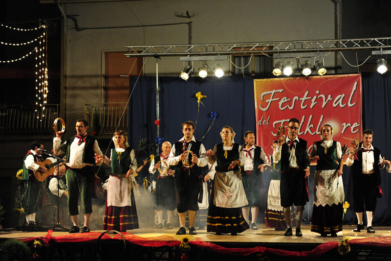 festa del folklore - 16 agosto 2009 - mc071