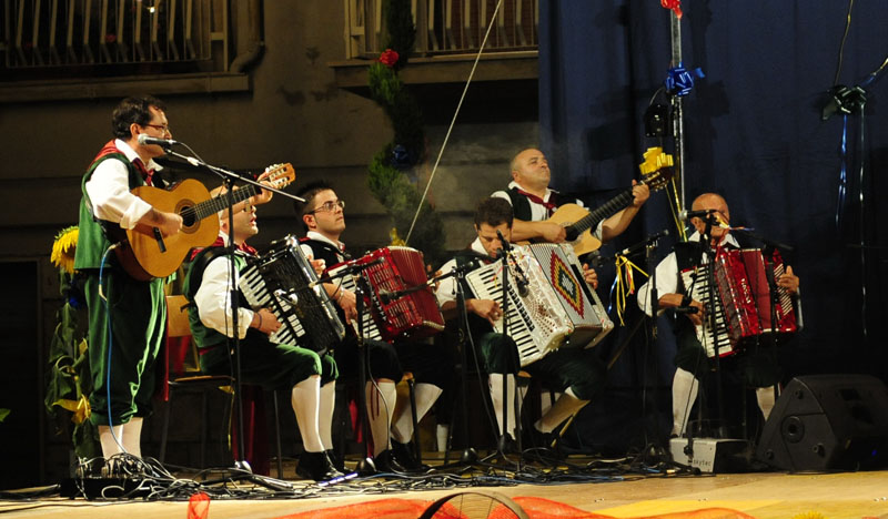 festa del folklore - 16 agosto 2009 - mc075
