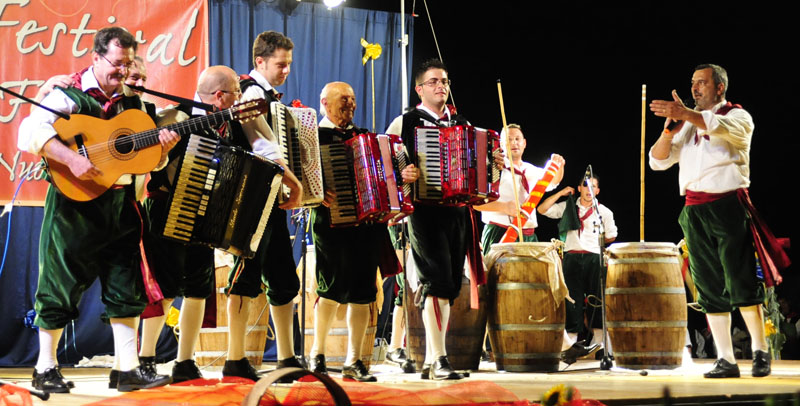festa del folklore - 16 agosto 2009 - mc195