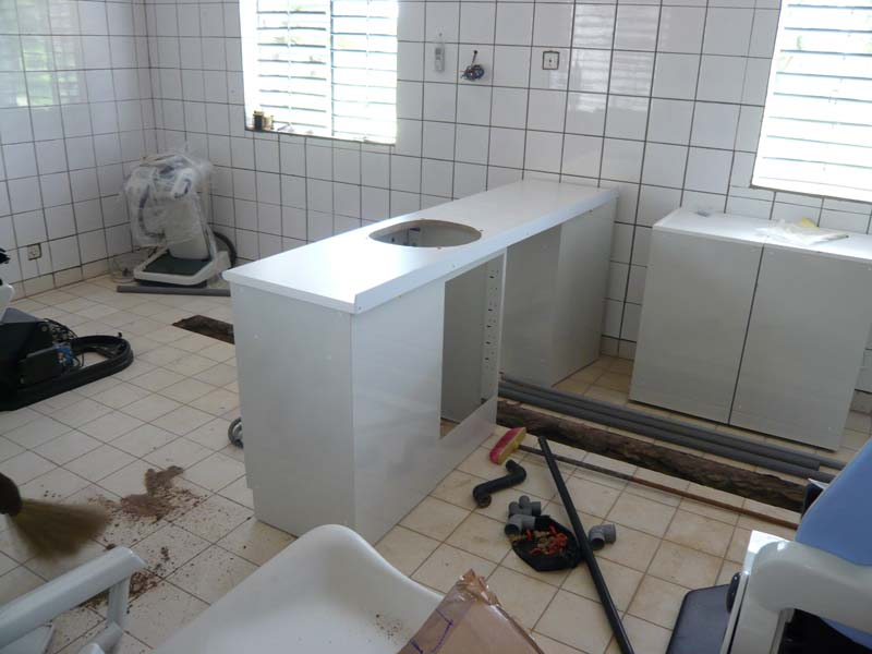 preparazione ambulatorio odontoiatria - burkina faso 2007- 0024