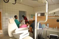 preparazione ambulatorio odontoiatria - burkina faso 2007- 0088